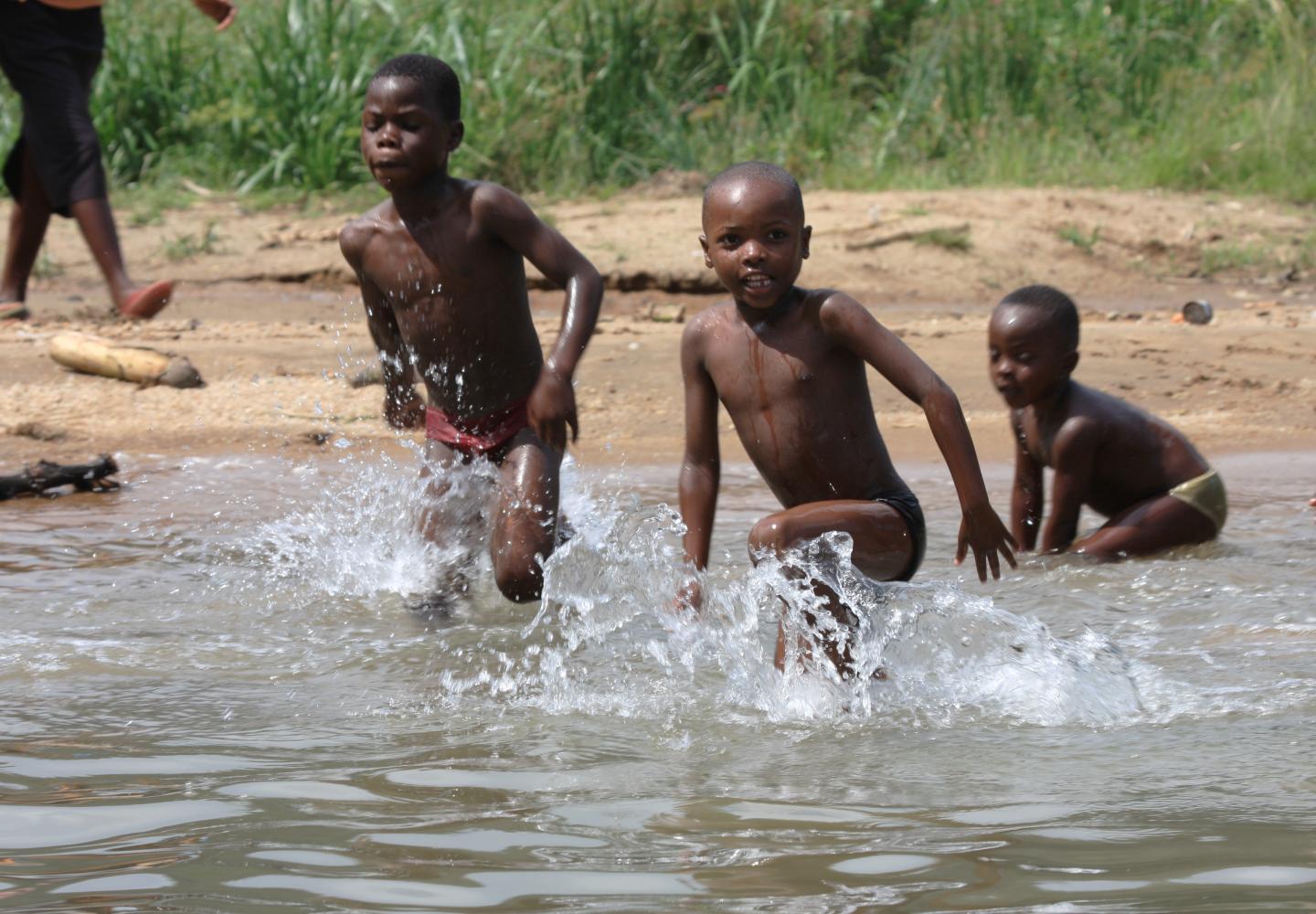 Childeren playing in Lake Kivu (Rwanda)