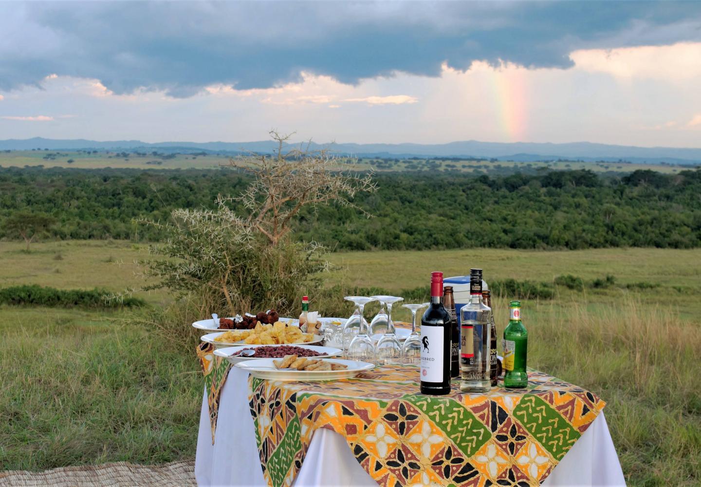Bush Breakfast in Ishasha (Queen Elizabeth National Park Uganda)