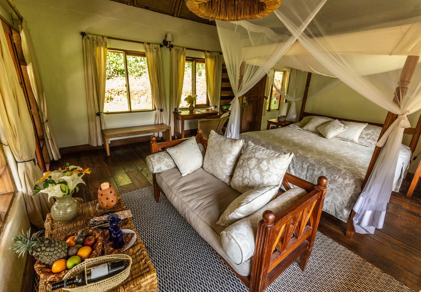 Double room Bwindi Lodge (Buhoma sector of Bwindi Impenetrable NP)